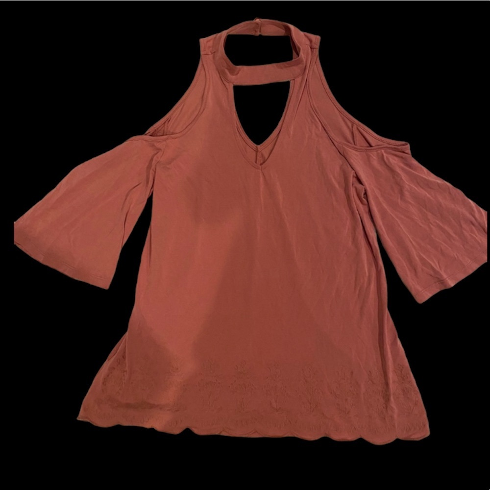 Francesca’s Off-Shoulder Blouse